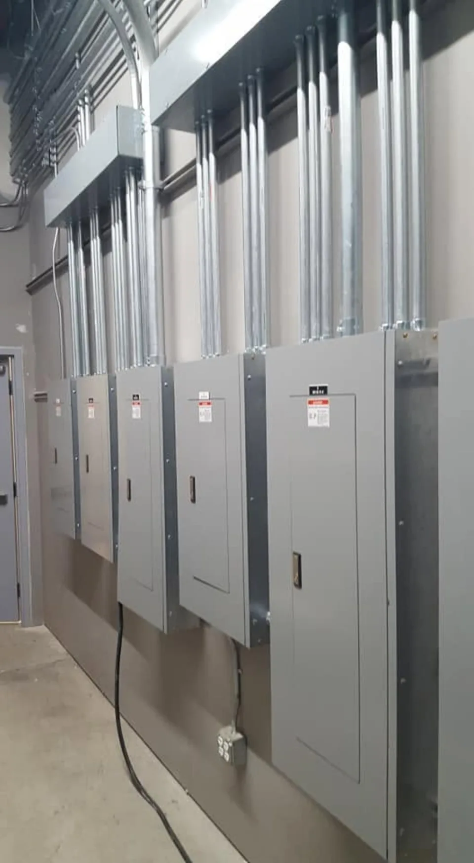 Commercial panel and conduit installation in San Jose